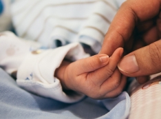 【推薦】為什麼撿別人穿過的舊衣，寶寶比較好帶？