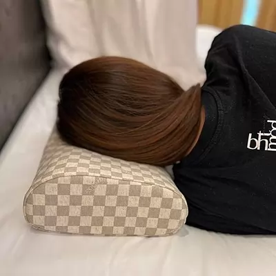 greysa格蕾莎隨身旅行小枕頭出差旅遊露營必備體積輕巧方便隨身攜帶布套設計簡約典雅品味