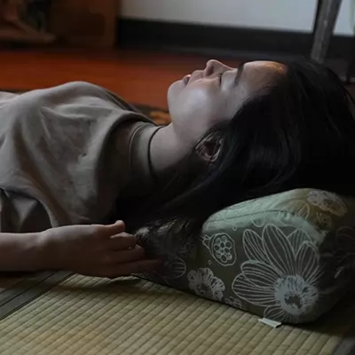 greysa格蕾莎輕鬆枕一枕抵十枕CP值爆表造型獨特、支撐力絕佳、輕巧實用布套設計簡約典雅品味