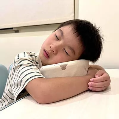 greysa格蕾莎月兒午安枕孩子學童午睡超舒服