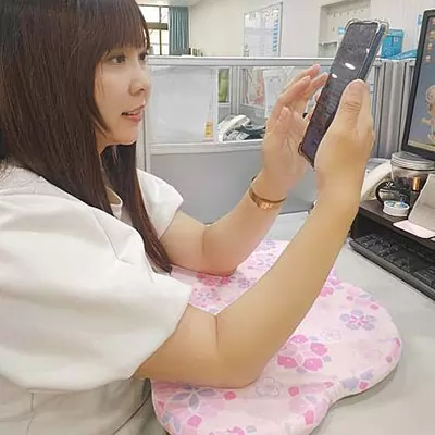 greysa格蕾莎雲朵午睡墊小學課桌椅辦公桌午睡枕